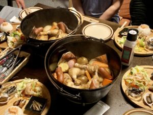 ダッチオーブンでローストチキン