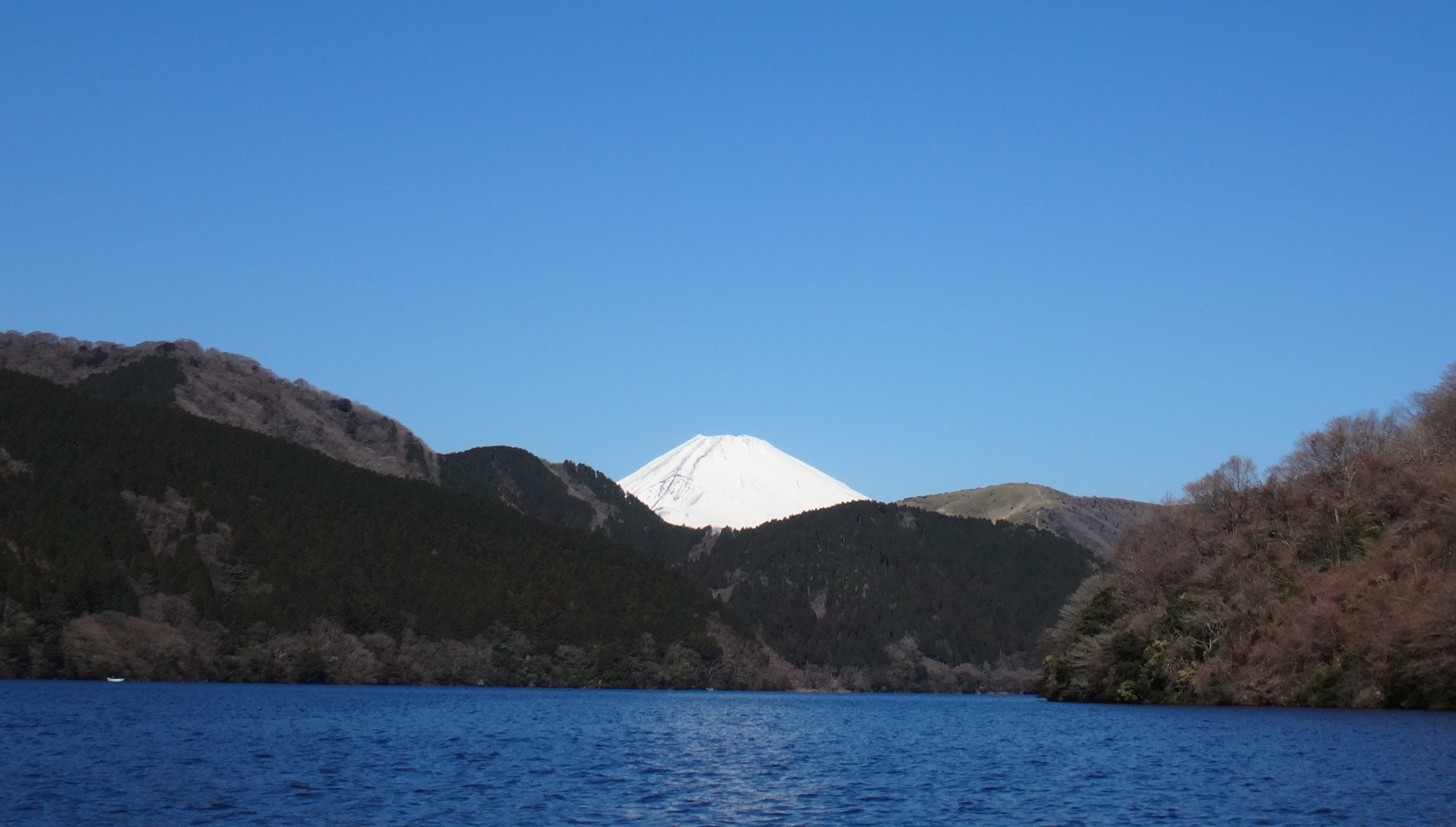 芦ノ湖から富士山